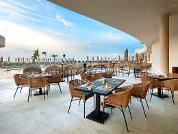 2 noches en Deluxe Gold con desayuno para 2 adultos + 1 niño + acceso al Spa + atenciones a la llegada