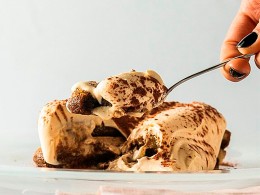 La Mafia se sienta a la mesa: Menú para 2 con postres y bebidas