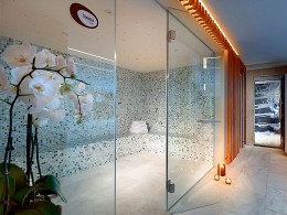 2 noches en Deluxe Gold con desayuno para 2 adultos + 1 niño + acceso al Spa + atenciones a la llegada