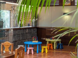 Brunch+Entradas a las Pirámides de Güímar para 2 adultos + 1 niño