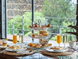 Brunch+Entradas a las Pirámides de Güímar para 2 adultos + 1 niño