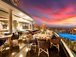 2 noches en Deluxe Gold con desayuno para 2 adultos + 1 niño + acceso al Spa + atenciones a la llegada