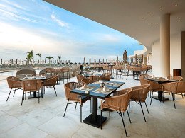 2 noches en Deluxe Gold con desayuno para 2 adultos + 1 niño + acceso al Spa + atenciones a la llegada