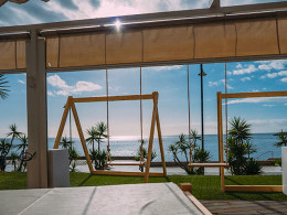 DayPass luxury para 2 con menú + bebidas en Roca Blanca Beach Club