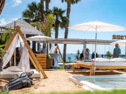 DayPass luxury para 2 con menú + bebidas en Roca Blanca Beach Club