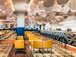 Estancia para 2 adultos con media pensión en habitación doble vista al mar 