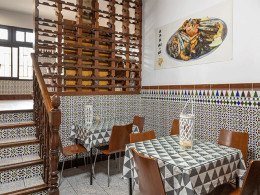 Bar Ni + ni - - Santa Cruz