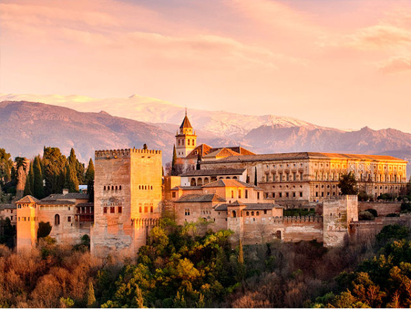 GRANADA: 3 noches ENERO con vuelo desde Gran Canaria + hotel + entrada a La Alhambra