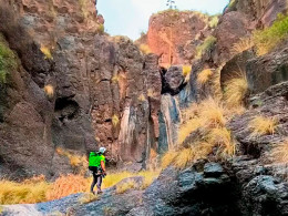 8 Mosquetones Adventure - Santa Cruz