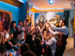 María Antonieta La Reina de los Excesos - Santa Cruz