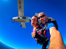  Salto en paracaídas en Tándem desde 3000m de altura