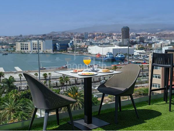 Brunch para 2 con vistas al mar en rooftop de Hotel Matilde