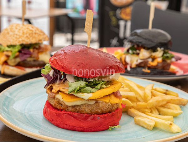 Menú burgers exóticas para 2 en Candelaria ¡Únete al lado salvaje!