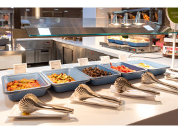 Circuito Spa para 2 con copa de cava + servicio de infusiones en sala de relajación  + parking