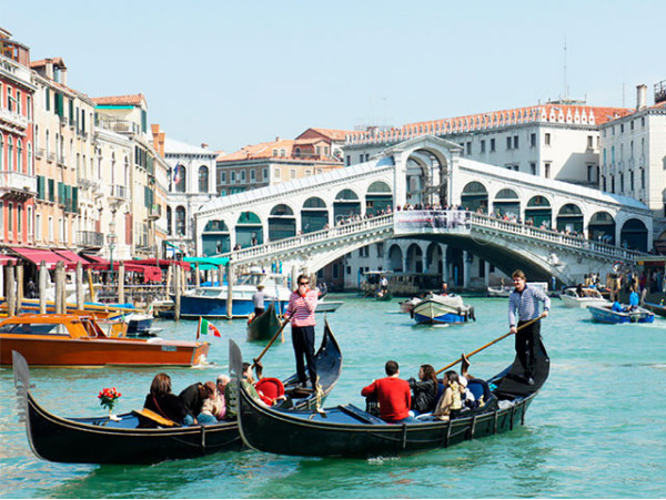 VENECIA: 3 noches PUENTE DE DICIEMBRE con vuelo + hotel + paseo en barco