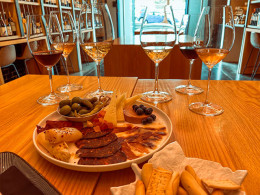 Vinófilos: Degustación para 2 con maridaje exclusivo en Santa Cruz ¡Déjate seducir!