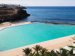 Daypass para 2 en la piscina de agua salada más grande de Europa ¡Sumérgete en el paraíso!