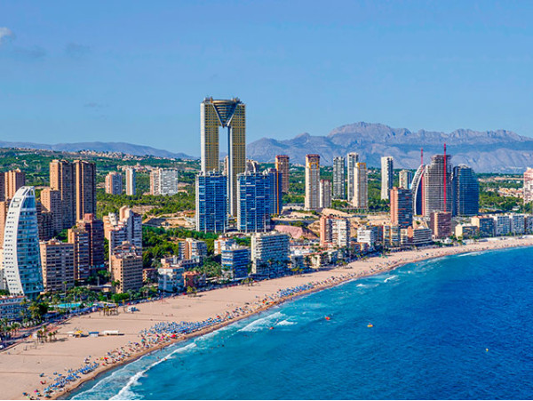 BENIDORM: 3 a 5 noches SEMANA SANTA con vuelo + hotel