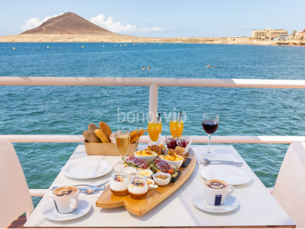 Brunch Gourmet sobre el mar para 2 frente a la montaña de El Médano