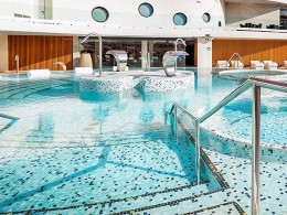 2 noches en Deluxe Gold con desayuno para 2 adultos + 1 niño + acceso al Spa + atenciones a la llegada