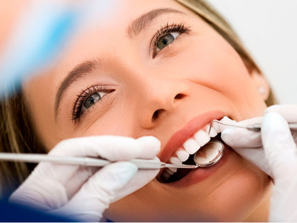 Limpieza dental completa con revisión clínica en La Orotava