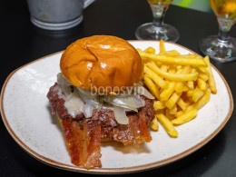 2 puesto en el Burger Fest