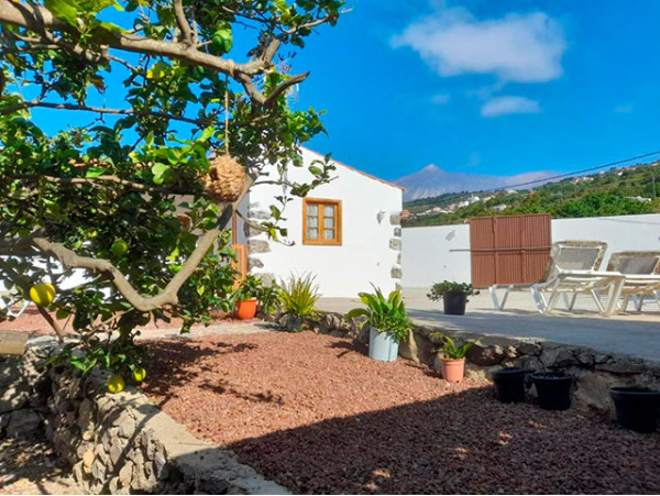 2 noches en Casa Rural para 2 con pack de bienvenida + early check in + late check out