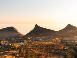 Estancia en Domo para 2 con opción de jacuzzi + cena a la carta en Finca Tres Roques + pack de bienvenida
