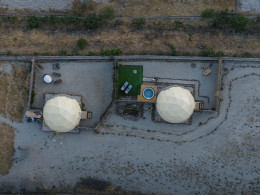 Estancia en Domo para 2 con opción de jacuzzi + cena a la carta en Finca Tres Roques + pack de bienvenida