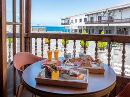  Pastelería: Brunch emblemático para 2 en La Casa Miranda del siglo XVIII