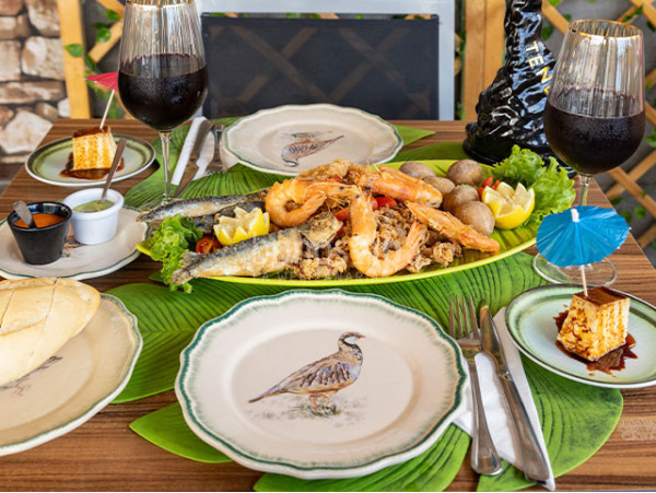 Menú con parrillada de pescado para 2 frente a la Basílica de Candelaria