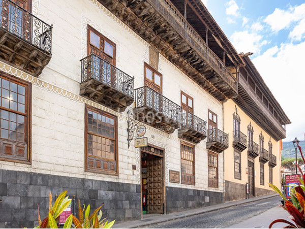 Visita Doble + snacks canarios: Casa de los Balcones + Molino de Gofio del Hoyo