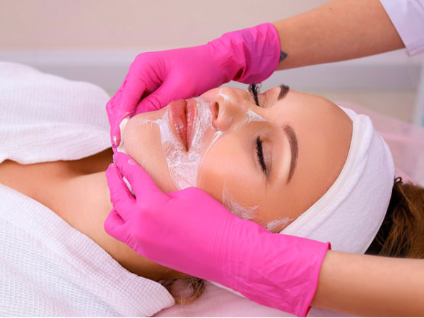 Tratamiento de higiene facial en Santa Cruz