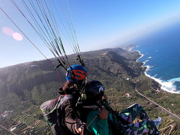 Parapente biplaza con salida desde el norte + video del despegue con opción de vuelo acrobático