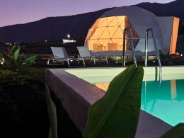 Estancia en domo para 2 con vistas al mar y desayuno 