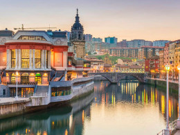 BILBAO: 3 noches PUENTE DE DICIEMBRE con vuelo + hotel + entrada al Guggenheim