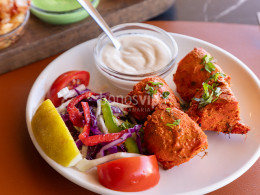Menú de comida India frente al mar para 2 en Bombay Babu La Tejita 