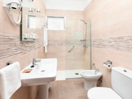 Estancia para 2 con desayuno buffet + late check out + sauna privada