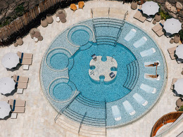 2 noches en Deluxe Gold con desayuno para 2 adultos + 1 niño + acceso al Spa + atenciones a la llegada